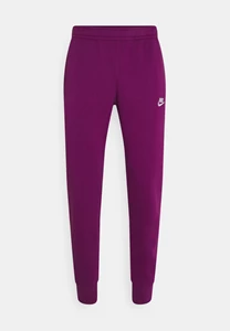 Nike M Club